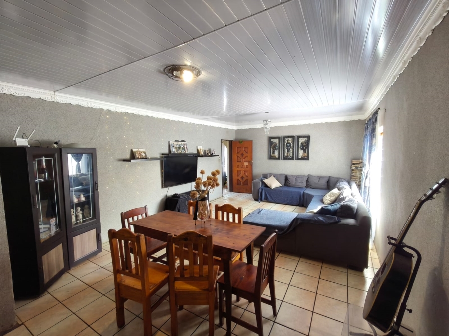 3 Bedroom Property for Sale in Rustenburg Central North West